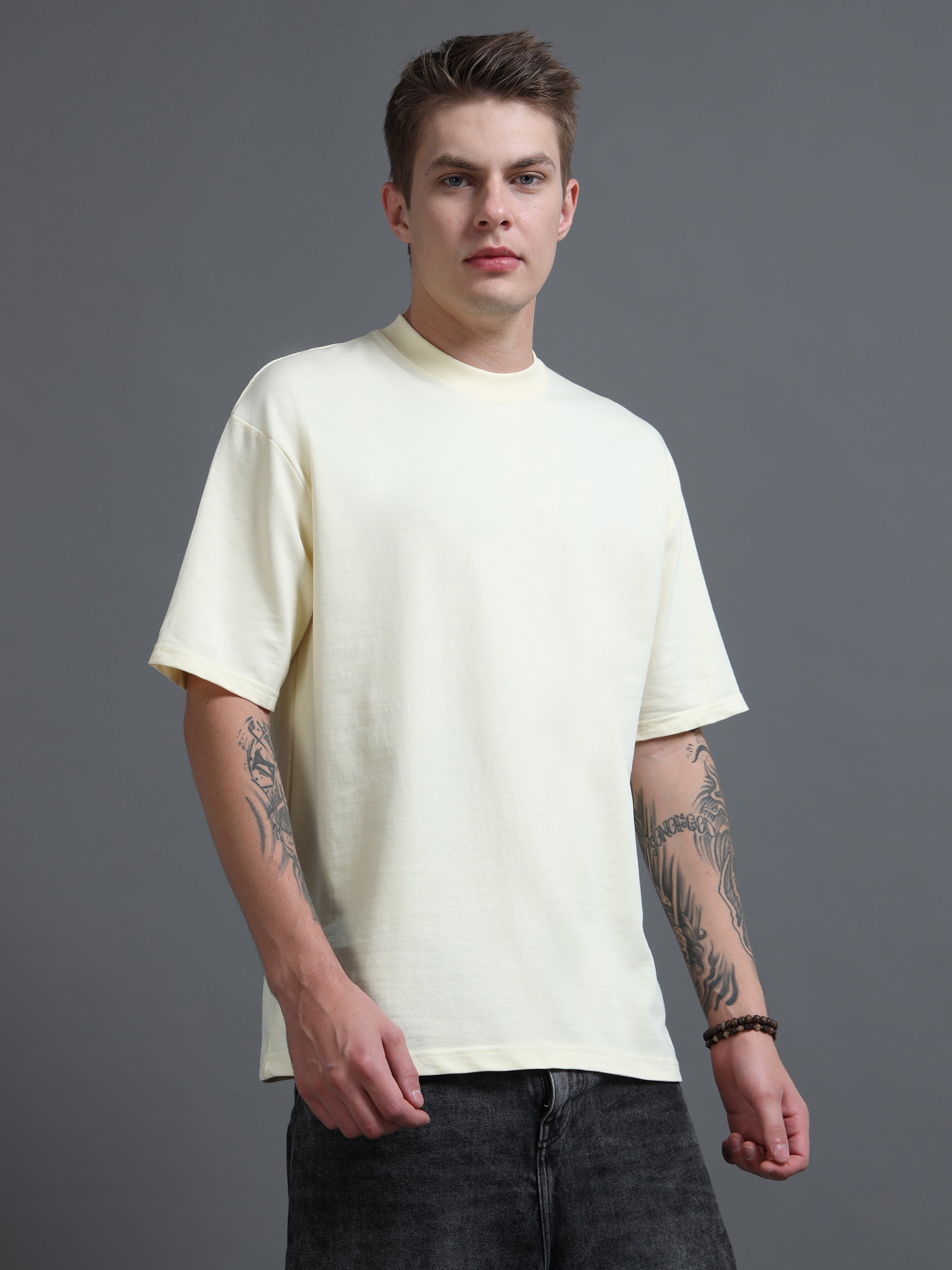 Relaxed Fit - Beige