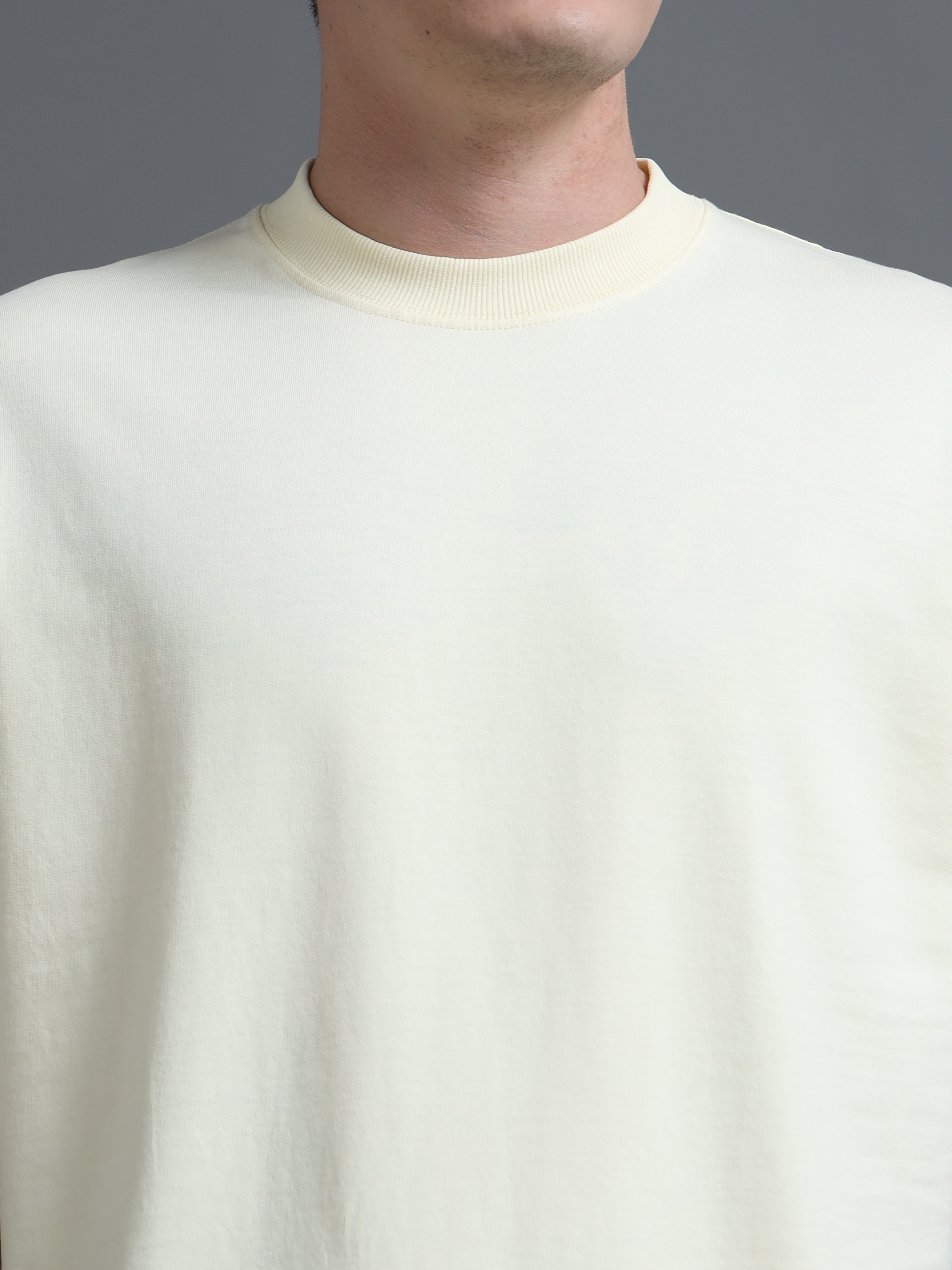 Relaxed Fit - Beige